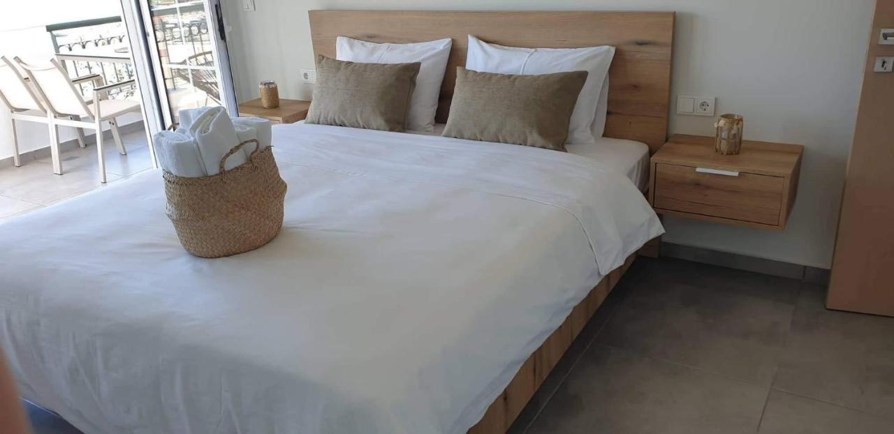 Villa Eleni Greece - Wonderful Sea View Studios Nea Roda Ngoại thất bức ảnh